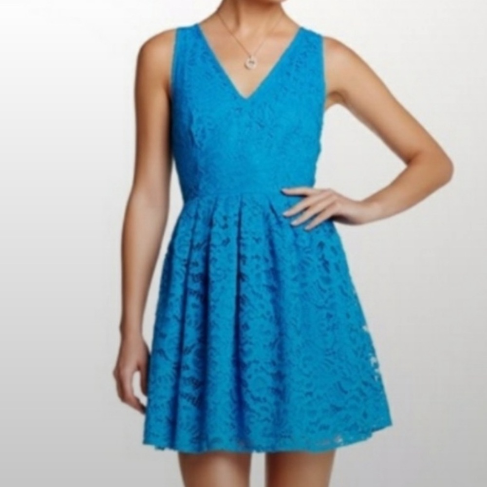 NWT BB Dakota Sea Blue Kerry Double V-Neck Fit And Flare Lace Dress Plus Sz 22